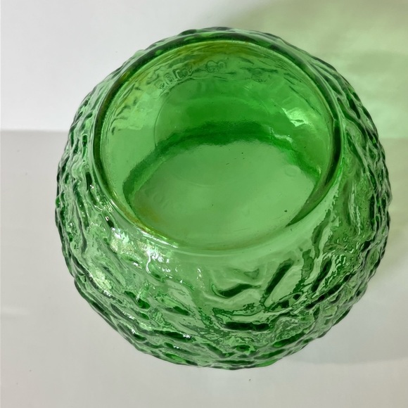 Vintage EO Brody Avocado Green Crinkle Glass Vase or Bowl  outstanding condition - Picture 3 of 4